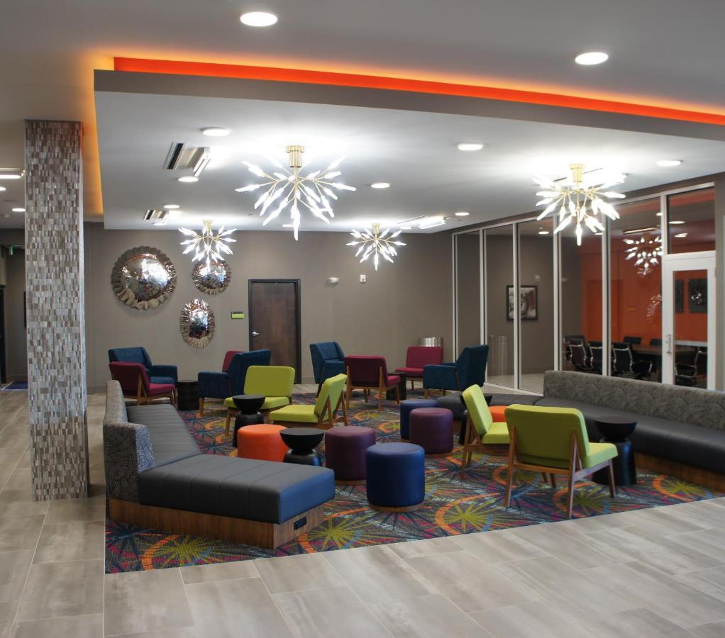 La Quinta Inn & Suites By Wyndham Braselton Exterior foto